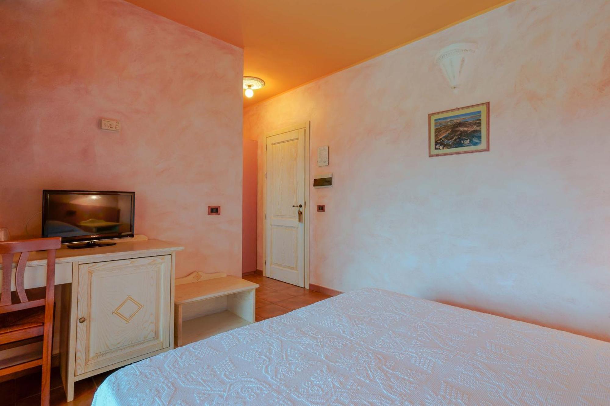 Hotel I Ginepri Quartucciu Eksteriør bilde